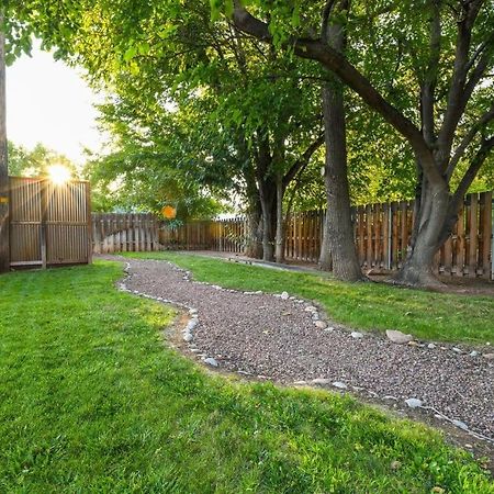 Charming 2 Bedroom Near Downtown - Rose Tree 1 Moab Exteriör bild